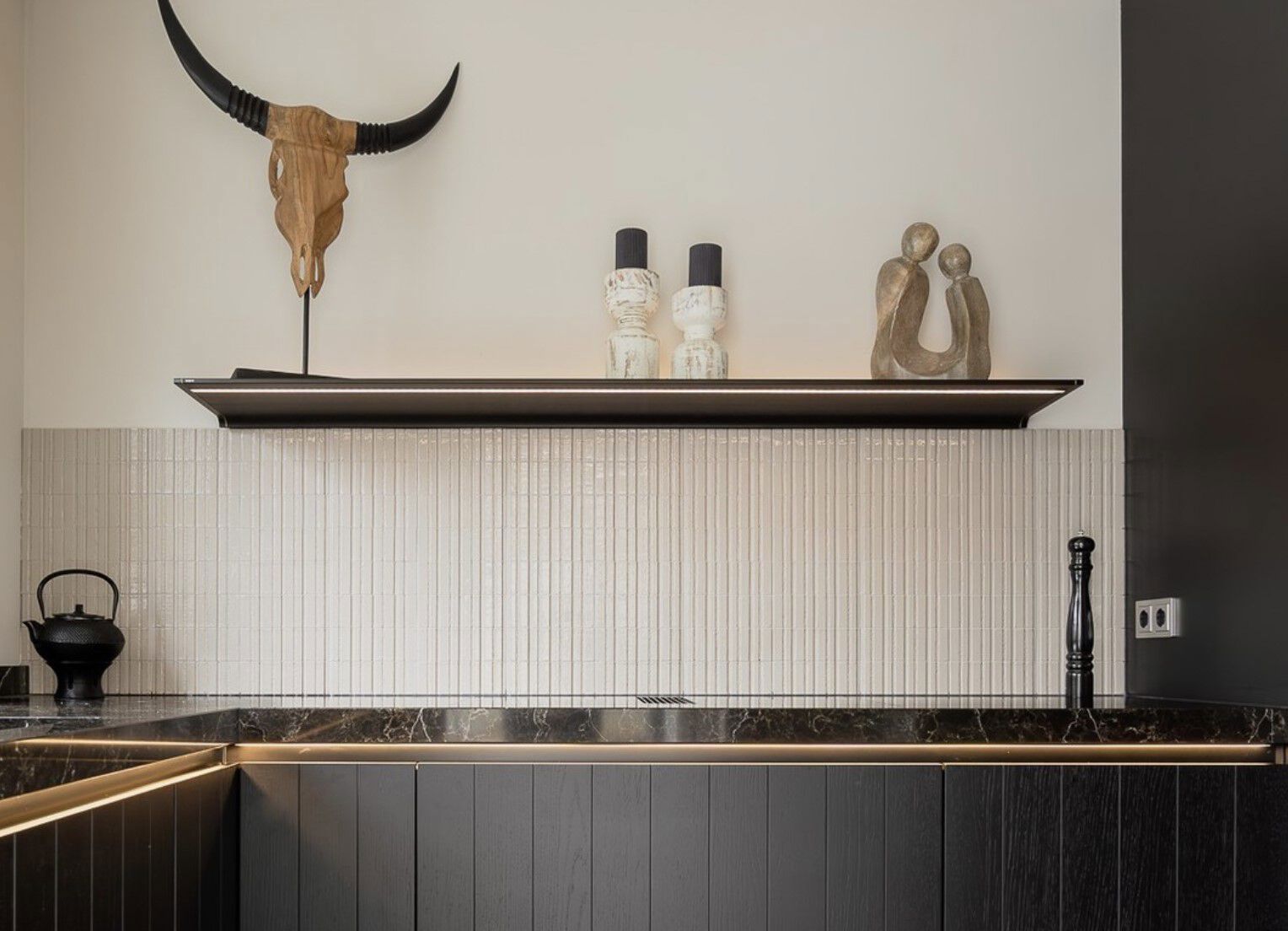 Novy Shelf legplank met geïntegreerde verlichting
