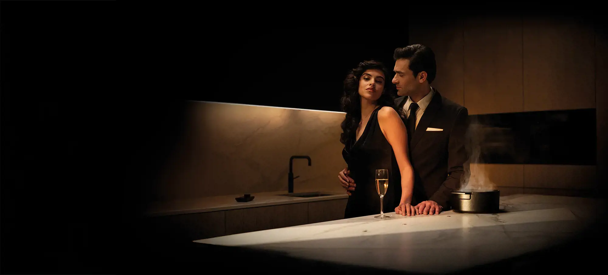 Novy Undercover Home Hero Image